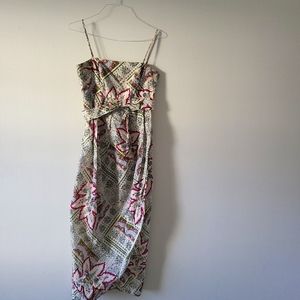 Beautiful long flower dress, size 10.